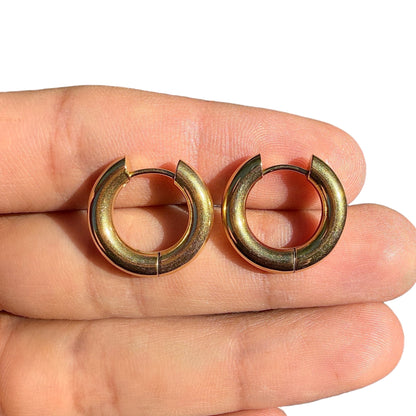 Gold Hoop Earrings 19mm Chunky Round Hinged Hoops