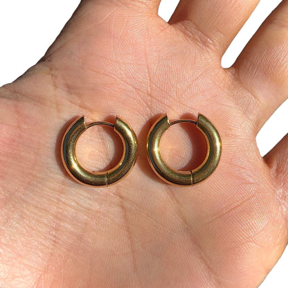 Gold Hoop Earrings 19mm Chunky Round Hinged Hoops