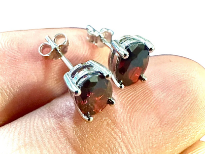 7x4MM Oval Garnet 925 Sterling Silver Earrings Studs