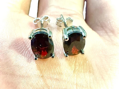 7x4MM Oval Garnet 925 Sterling Silver Earrings Studs