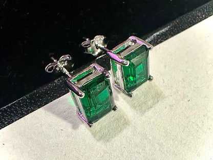 925 Sterling Silver Emerald Stud Earrings for Women 7×5MM Birthstone Gift - leoshopdeals