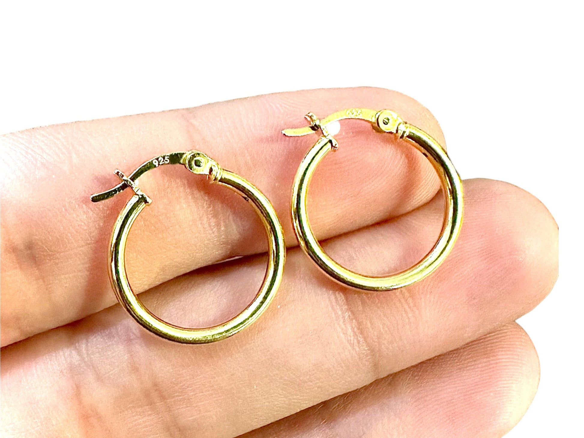 18MM Hoop Earrings 14K Gold Plated Finish 925 Sterling Silver 2mm - leoshopdeals