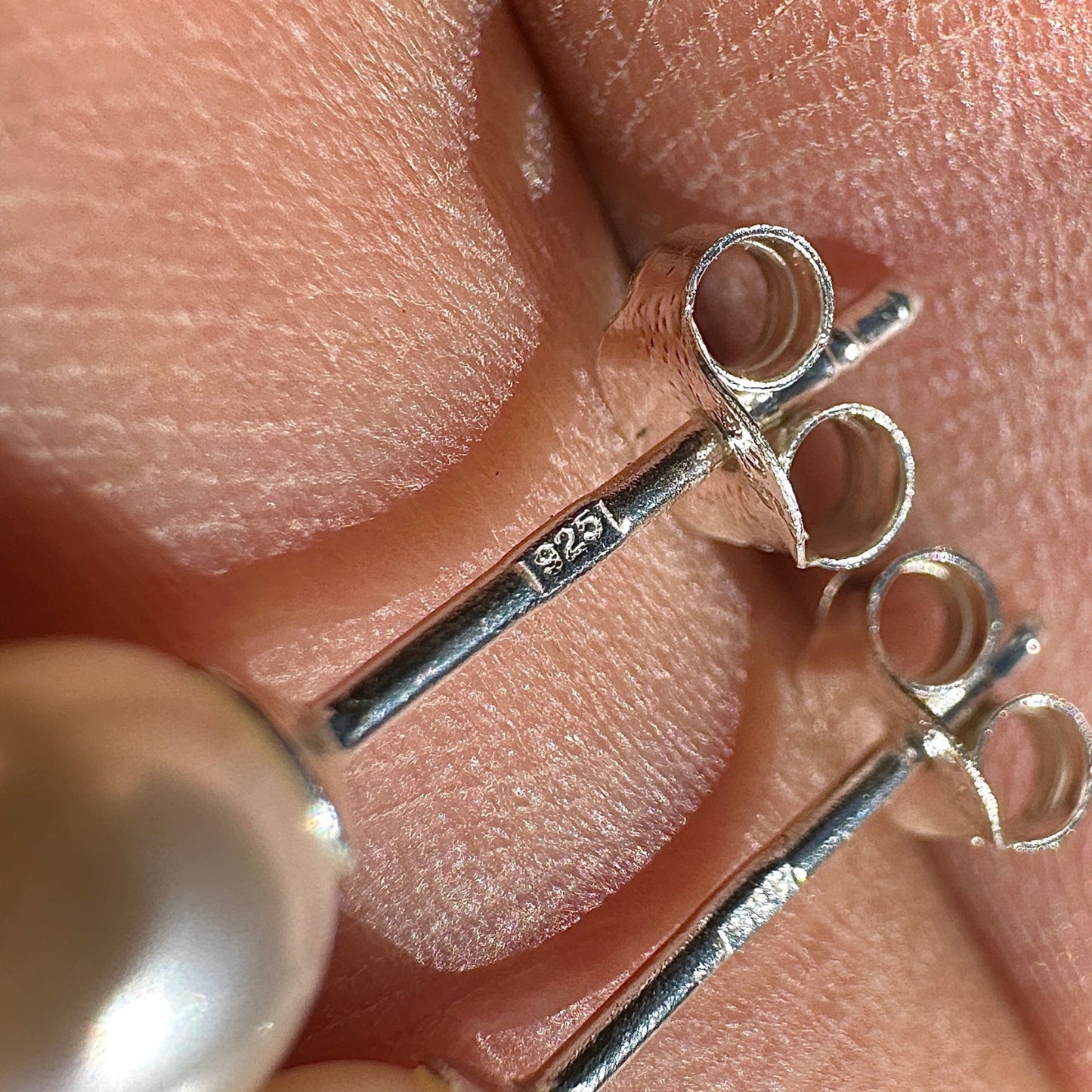 Pearl Stud Earrings 6mm Sterling Silver Imitation Pearl
