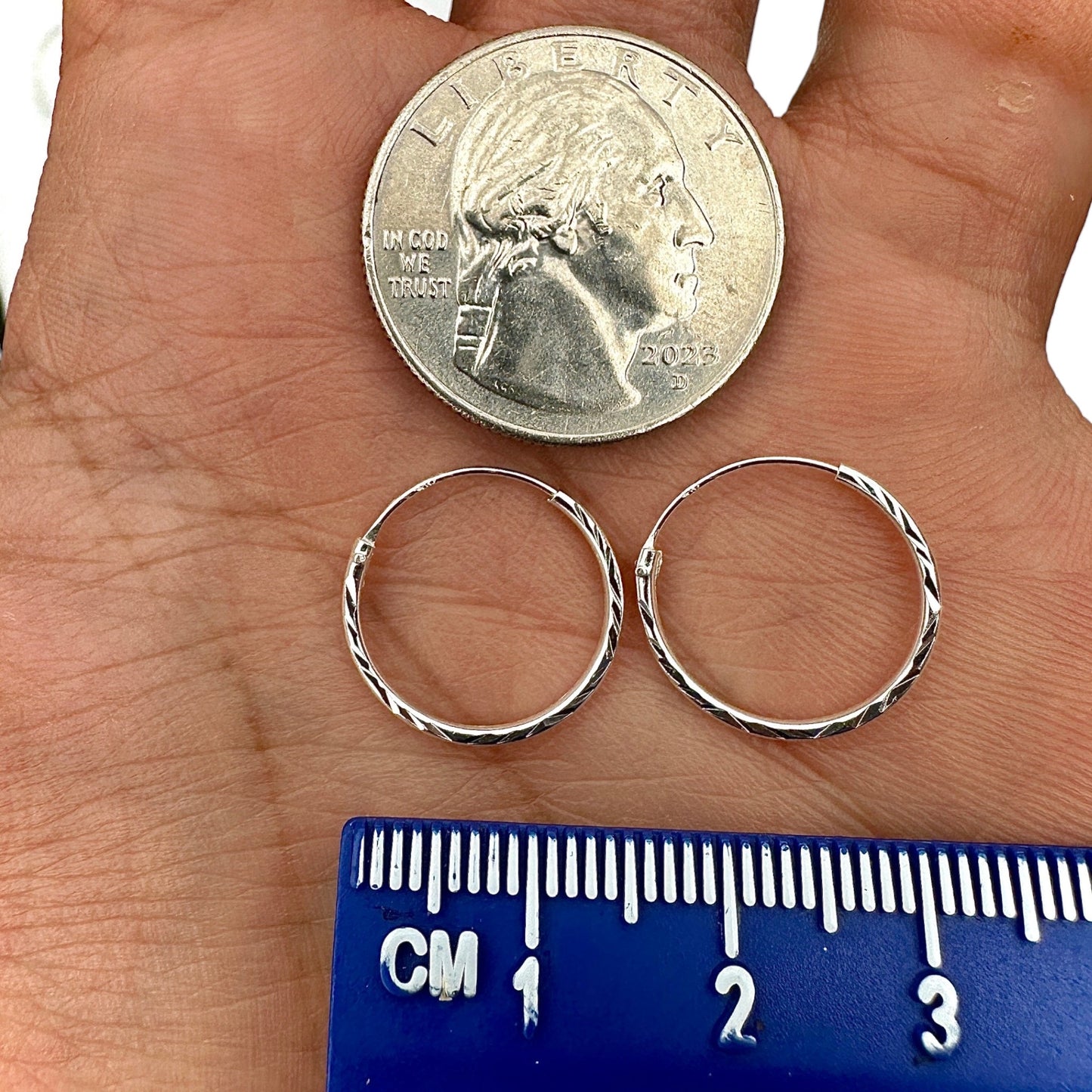 925 Sterling Silver Diamond Cut Hoop Earrings 16mm Thin Lightweight Hoops