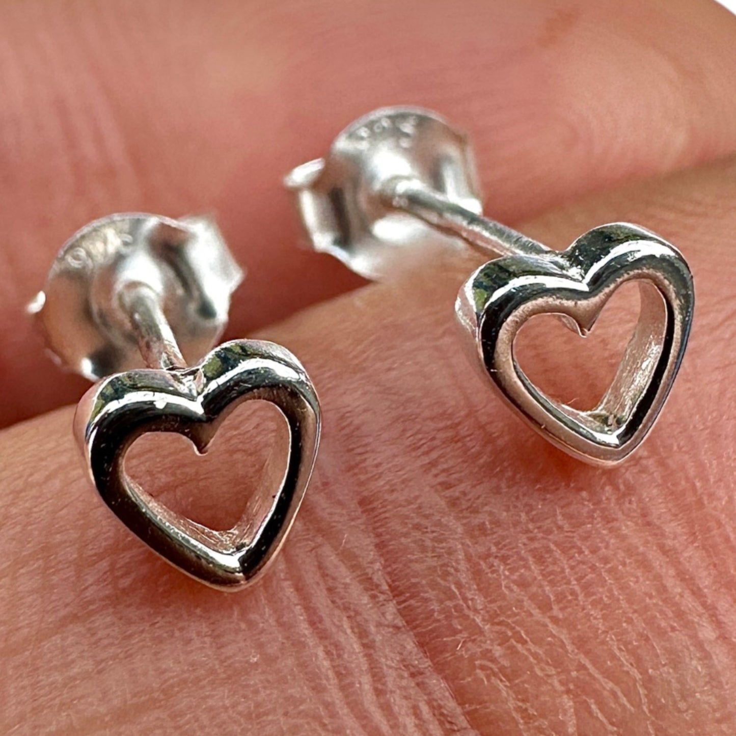 925 Sterling Silver Heart Stud Earrings 5mm Tiny Minimalist Heart Studs