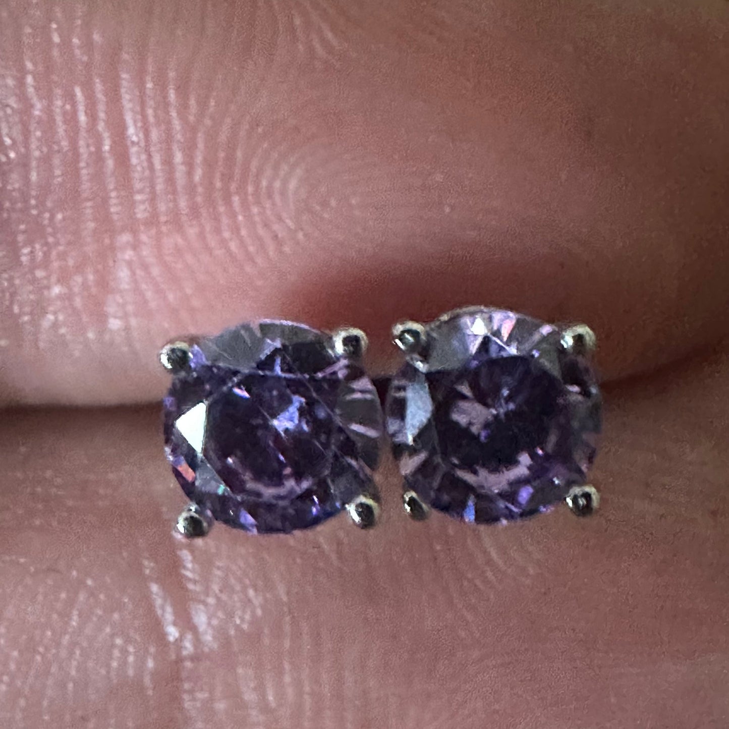 925 Sterling Silver Round Cut Amethyst Stud Earrings - LEOPRA